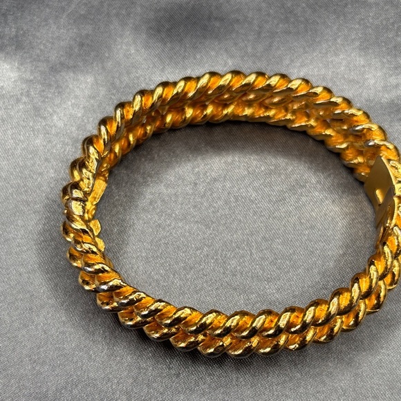 Kenneth Jay Lane Gold look Braided Bracelet - Picture 3 of 5